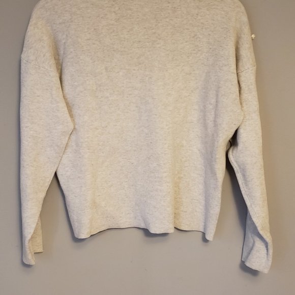 H&M Sweater - Picture 6 of 6